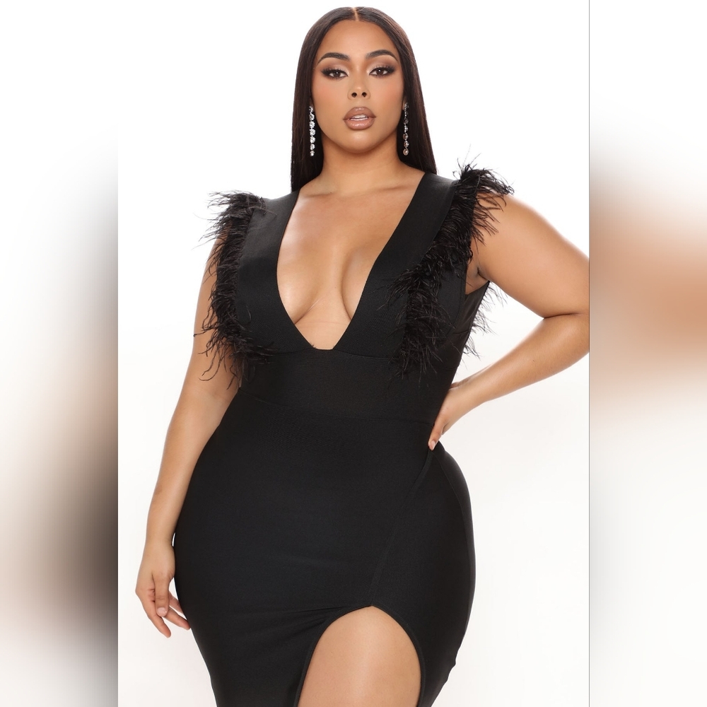 FASHION NOVA Elegant Black Feathered Women's Dress 3X